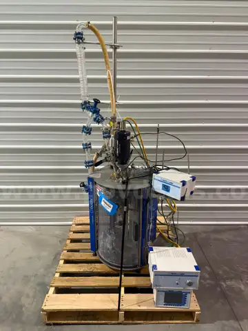 Buchi Buchiglasuster Buchiglas Polyclave Lab Pressure Reactor Reaction Chamber w/ Controllers and Cyclone 300 Stirrer