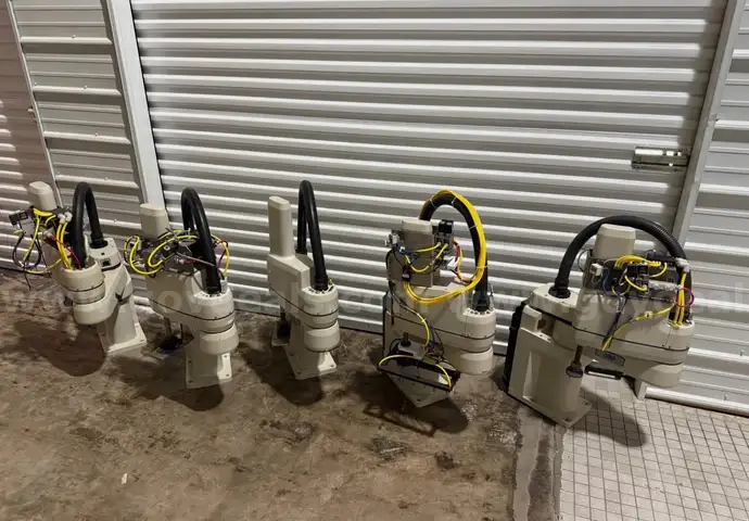 Lot of 5 Adept Cobra SCARA Robot Robotic Arm Arms w/ Power Amplifiers s600 Cobra 600 AIB