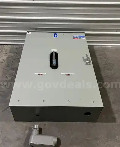 American Midwest AMP Double Throw Service Disconnect Switch 400A 240v Model: SEDT225-5N