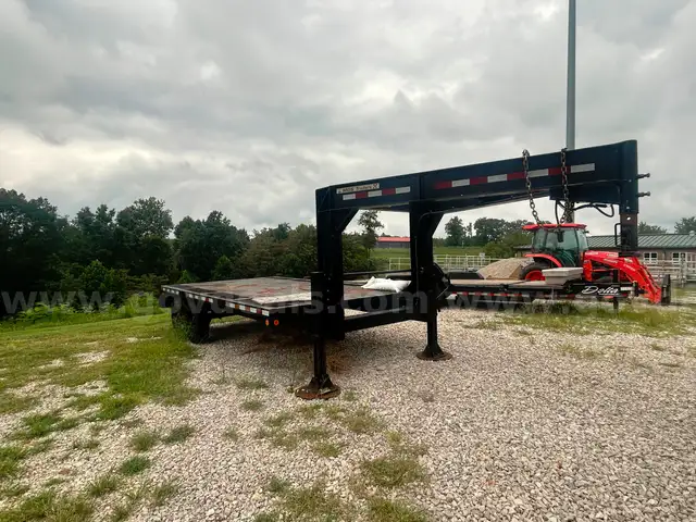 MGS 15&#x27; Gooseneck Trailer