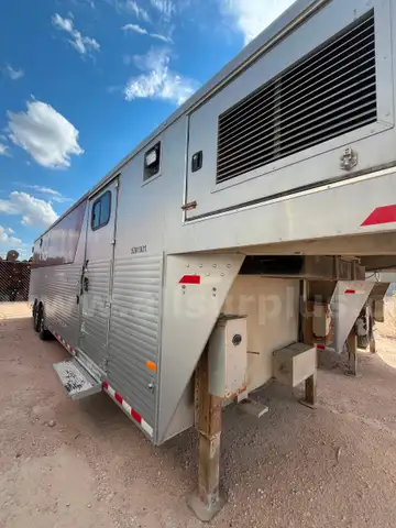 Enclosed 26&#x27; Cargo Trailer, 7,370Ibs Carrying Capacity, 2018, Qty 1
