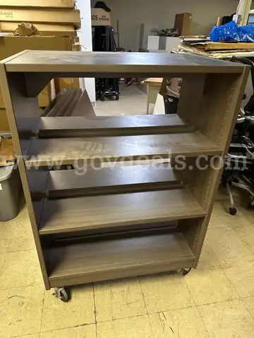 Mobile shelves