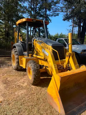 John Deere Backhoe &#x2013; Model 310SG