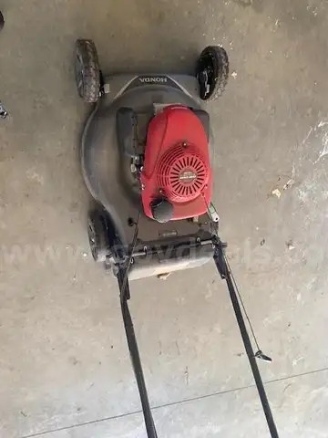 Honda Gas Operated Lawnmower