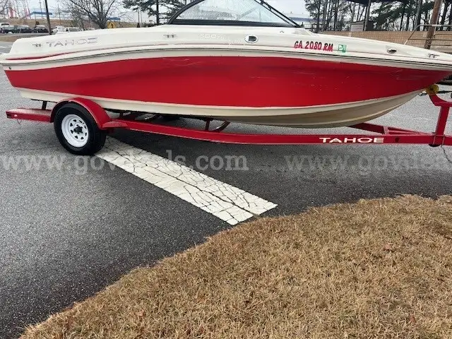 Tracker 500ts Tahoe Boat and Trailer