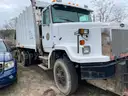 1999 White GMC Autocar w/Leach 2RII Rear Loader Packer