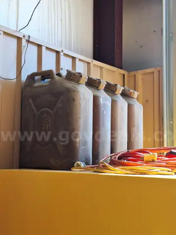 Metal Fuel Cans