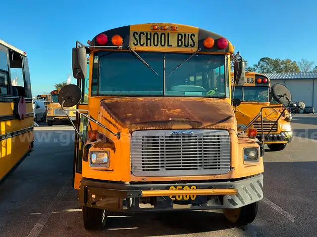 2006 Freightliner FS65