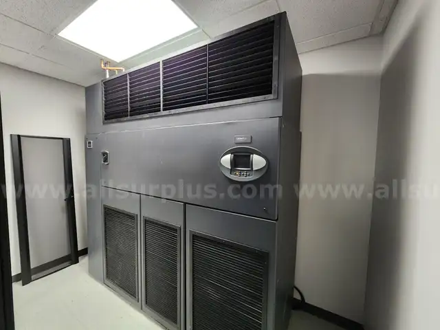 Liebert-Emerson 20-Ton CRAC Cooling System with Liebert Roof Top Compressor