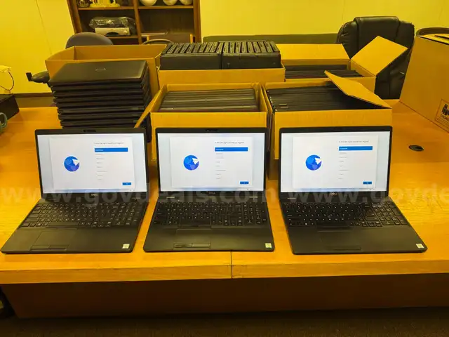Lot of 76 Laptops Dell Latitude 5500