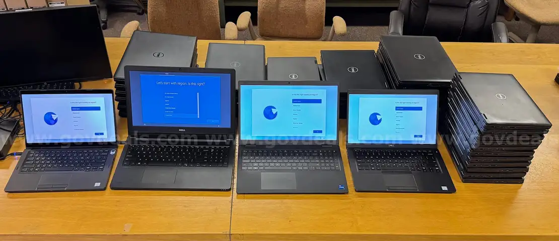 Lot of 44 Dell Laptops