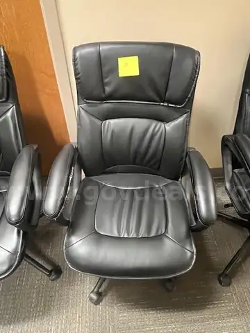 OFFICE CHAIRS, BLACK VINYL (5)