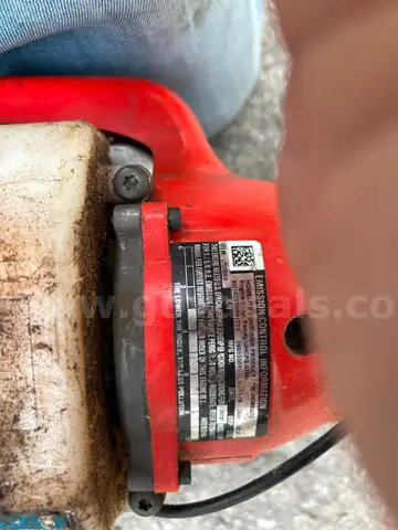 HOMELITE LINE TRIMMER - RED - 1 OF 2
