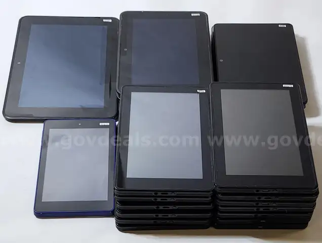 Lot of (23) Amazon Fire & Kindle Fire Tablets – 1st–4th Generation – Fire OS 1–4 – Used – Sold AS-IS