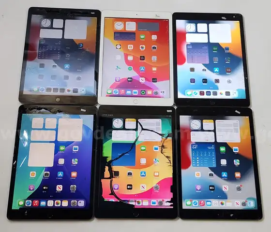 Lot of (12) Apple iPads 9th, 8th, 7th & 6th Gen – Mixed Models & Storage – Reset & Activated