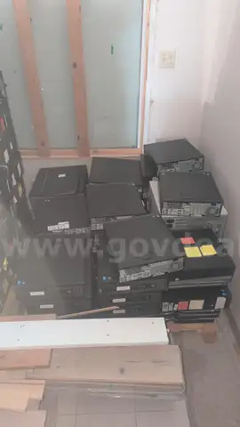 Pallet of HP and Dell Desktops &#x26; Laptops &#x2013; Approx. 50+ Units &#x2013; Sold As-Is