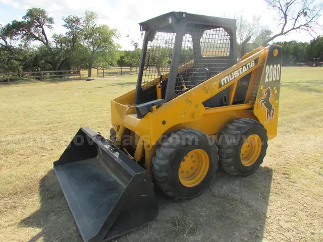 1997 Mustang 2060 Skid Steer    **Very Good Condition**