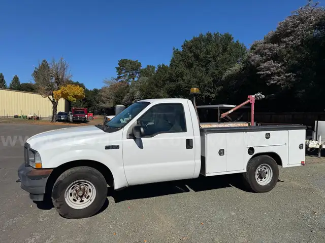 2003 Ford F-350 SD XL 2WD