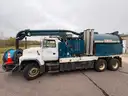 1995 Ford LNT8000F Jetter Vacuum Truck w/ Extra 400FT of Hose
