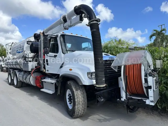 2016 Freightliner 114SD Vactor Combination Sewer Truck