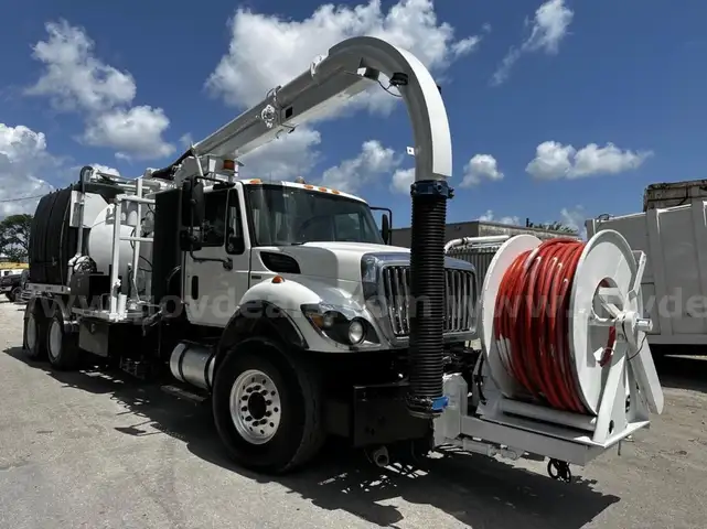 2009 International 7500 Super Products Camel Combination Sewer Truck