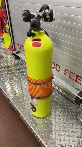 Catalina 30 cubic feet Pony bottles