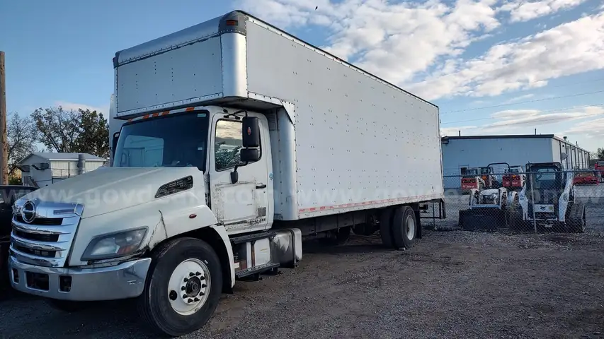 2015 Hino Conventional Cab