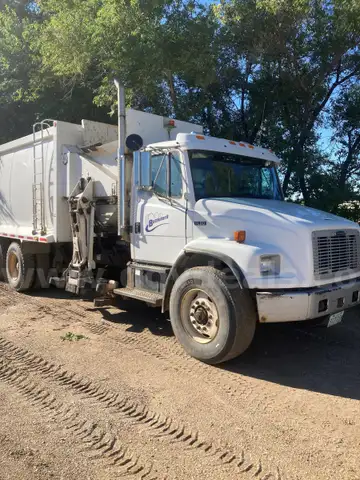 2004 Freightliner FL80 Tandem Refuse Truck -- Cummins 8.3 Diesel Engine