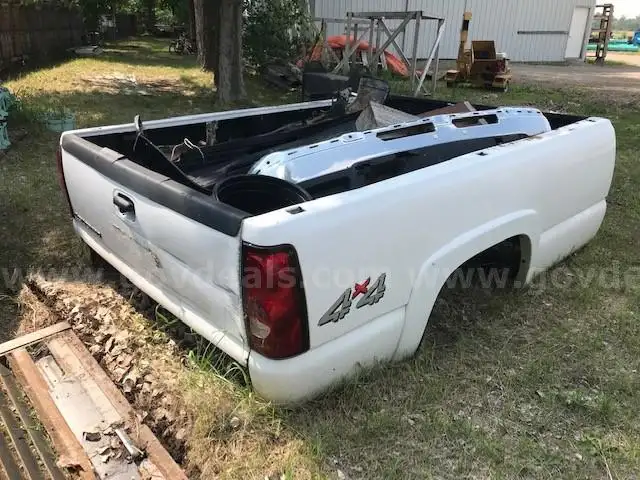 2006 Chevrolet 8&#x27; Truck Box