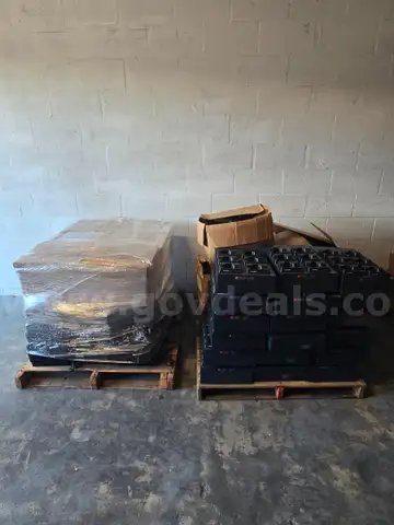 MASSIVE BULK LOT &#x2013; 300+ PCS HARRIS RADIOS, CHARGERS &#x26; ACCESSORIES