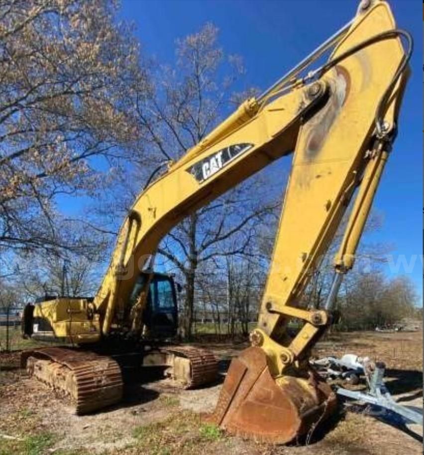 2005 Caterpillar 330C L