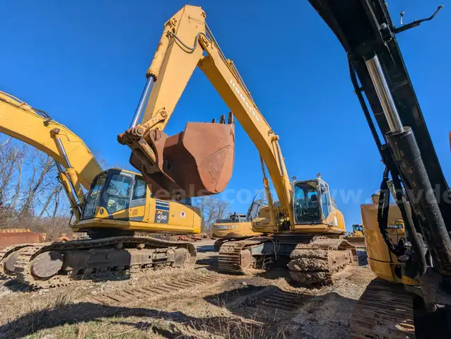 2014 Komatsu PC490LC-10 Crawler Mounted Hydraulic Excavator