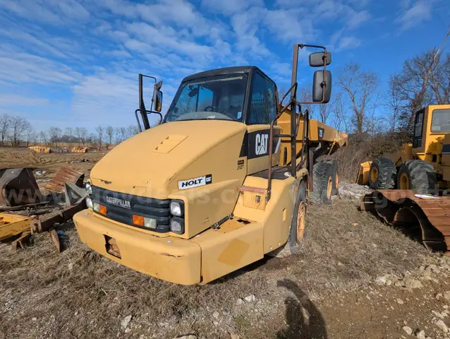 2013 Cat 725 6x6 Articulated Dump Truck