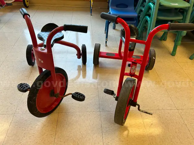 Qty 2 Angeles Classicrider Trike Bike