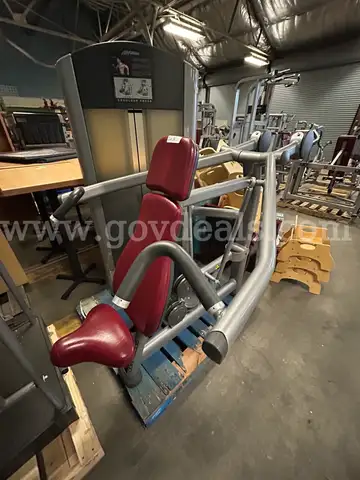 Life Fitness Shoulder Press