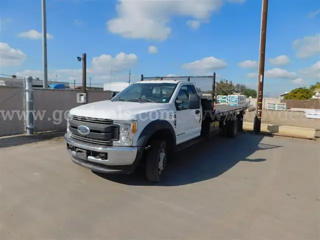 2017 Ford F-550 4x4 Flatbed Dually