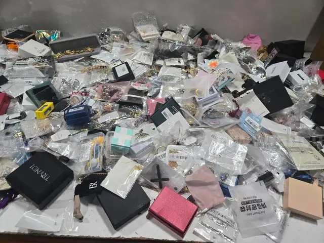 39 Pounds of Mostly New Jewelry / Misc