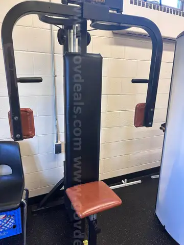Champion Barbell Arm Machine