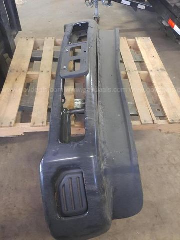 2013 Ford F350 Front Bumper | AllSurplus