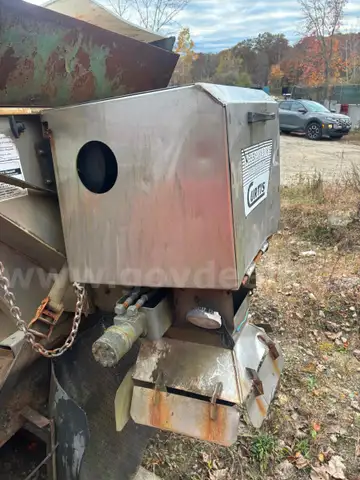 3 yd Curtis Sander mounted on 36 Hook Dump Bed