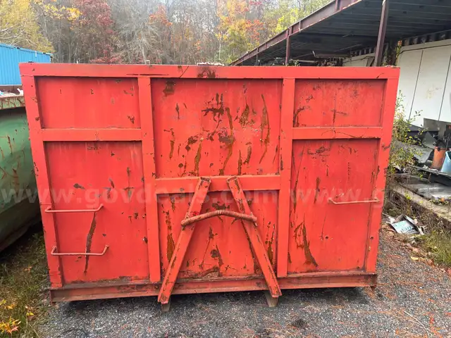 36&#x201D; 20 yd Dumpster