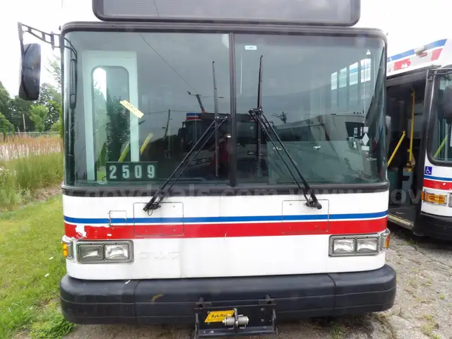 2005 GILLIG 40 FT Transit Coach