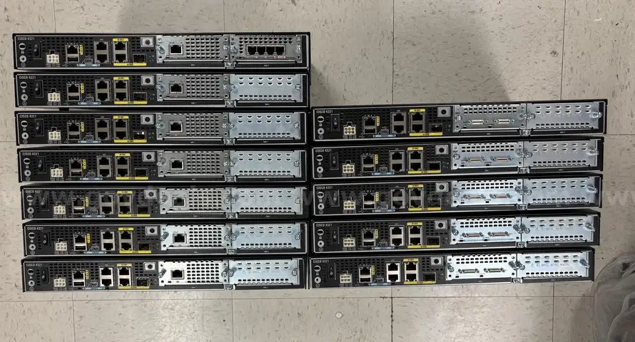 14x Cisco Routers