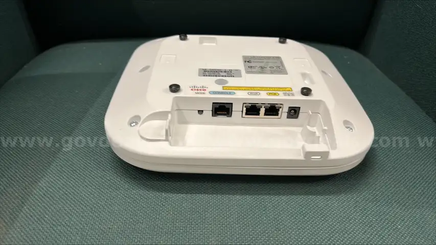 Lot of Cisco Network equipment- 24x Wireless APs, 3x Routers, 7x switches, 2x Core Switch, 11x Network Stacking cables