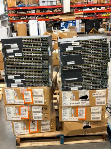 Lot of Cisco Network equipment- 22 Switches, 23 Wireless APs