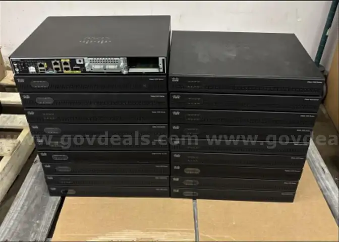 19 - Cisco 4321 Routers