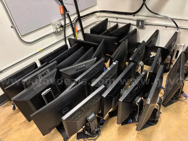 DELL PC Monitors: 22- 17" & 14 -19"