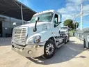 2013 Freightliner Cascadia T/A Day Cab Truck Tractor