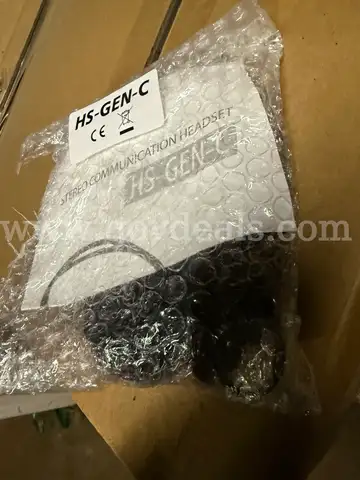 A lot of 960 HS-GEN-C Stereo Communication Wired Headset with Microphone Nuance Dragon Cord in a pallet