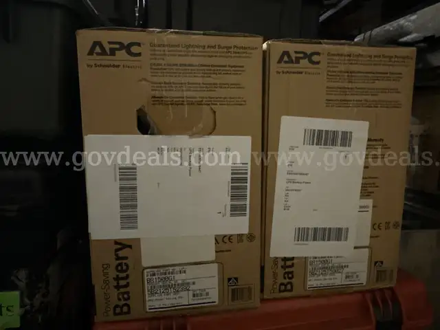A lot of 4 NEW (Unused) | APC BR1500G Back-UPS Pro 1500 Uninterruptible Power - Black
